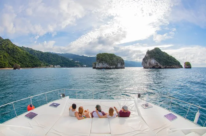 Luxusyacht & Schnorcheln nach Majahuitas